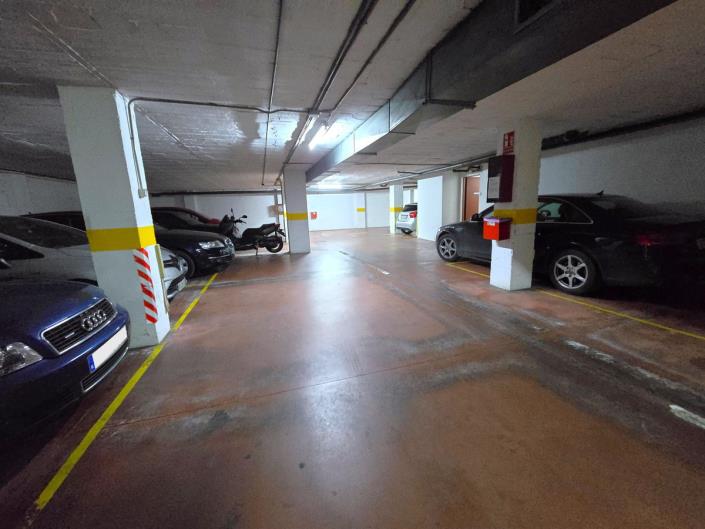 Image No.14-3 Bed Apartment for sale