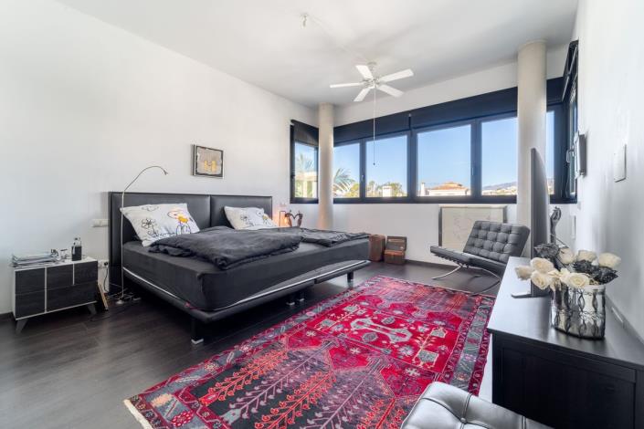 Image No.21-Villa de 4 chambres à vendre à Fuengirola