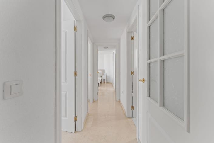 Image No.11-3 Bed Apartment for sale