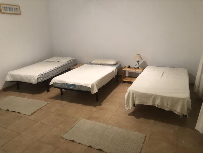 Image No.21-4 Bed Townhouse for sale