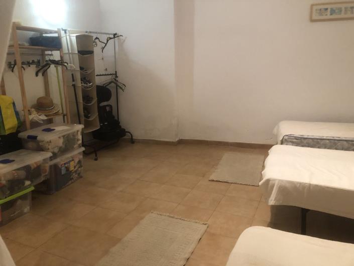 Image No.22-4 Bed Townhouse for sale