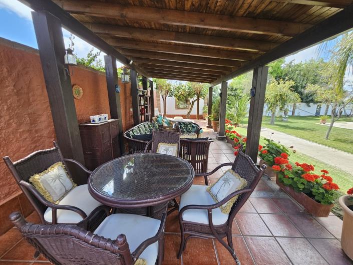 Image No.6-5 Bed Villa / Detached for sale