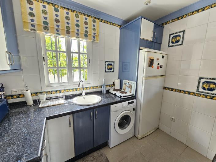 Image No.27-5 Bed Villa / Detached for sale