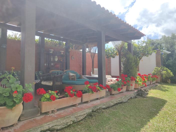 Image No.35-5 Bed Villa / Detached for sale