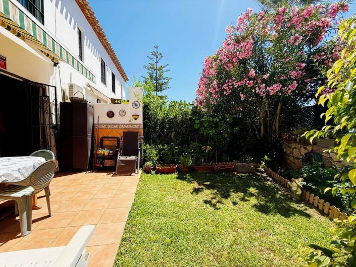 Image No.1-3 Bed Townhouse for sale