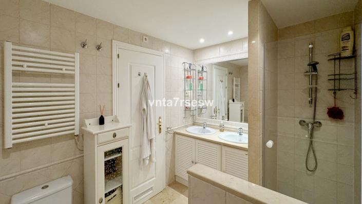 Image No.23-2 Bed Apartment for sale