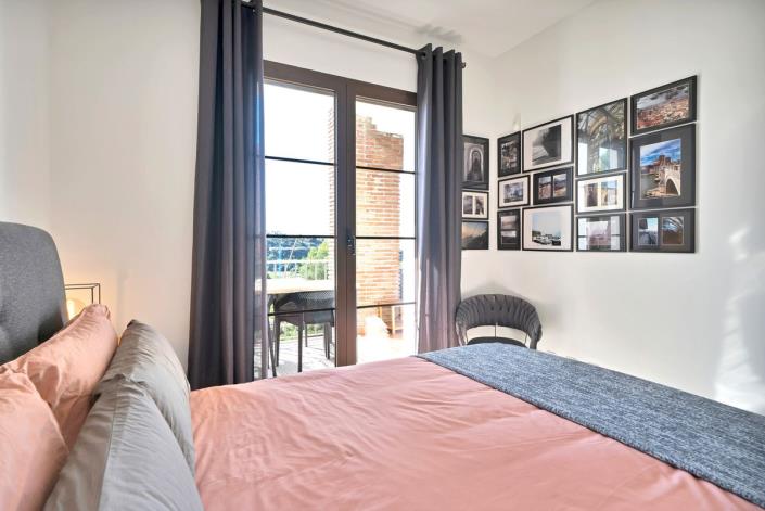 Image No.33-3 Bed Apartment for sale