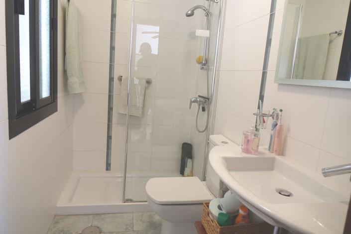 Image No.10-1 Bed Apartment for sale