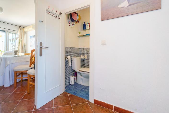 Image No.15-2 Bed Townhouse for sale