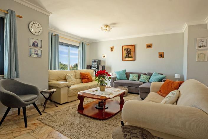 Image No.2-6 Bed Villa / Detached for sale