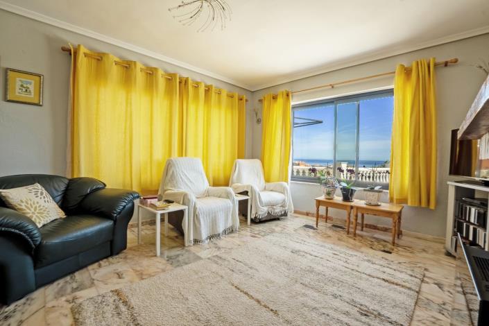 Image No.12-6 Bed Villa / Detached for sale