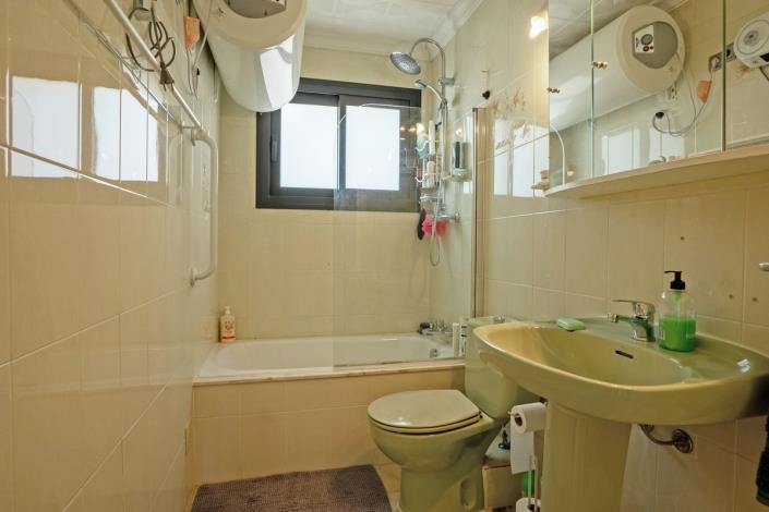 Image No.19-6 Bed Villa / Detached for sale