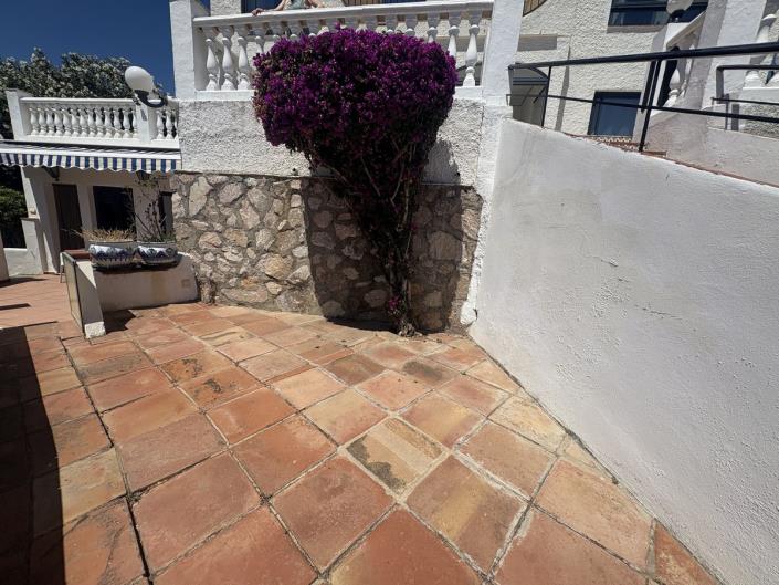 Image No.27-6 Bed Villa / Detached for sale