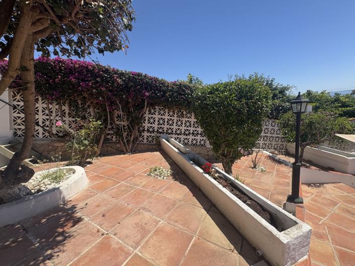 Image No.30-6 Bed Villa / Detached for sale