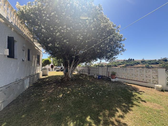 Image No.31-6 Bed Villa / Detached for sale