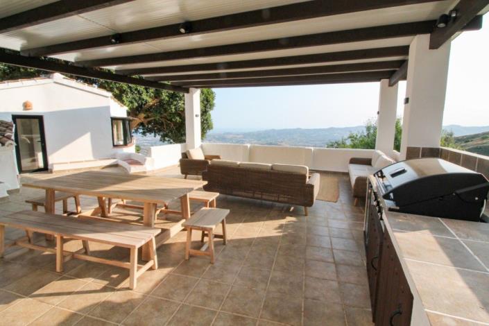 Image No.17-3 Bed Villa / Detached for sale