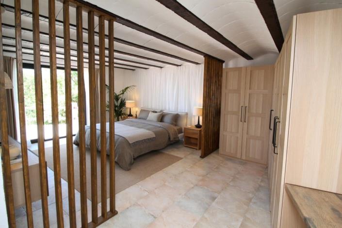 Image No.24-3 Bed Villa / Detached for sale