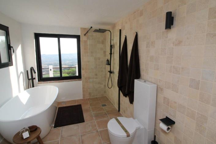 Image No.30-3 Bed Villa / Detached for sale