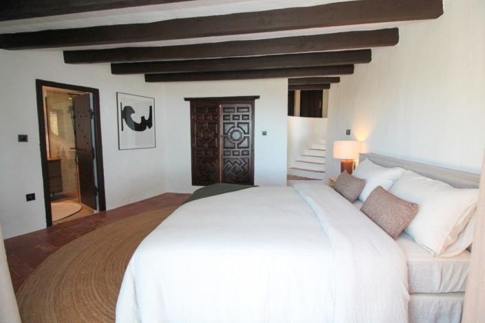 Image No.33-3 Bed Villa / Detached for sale