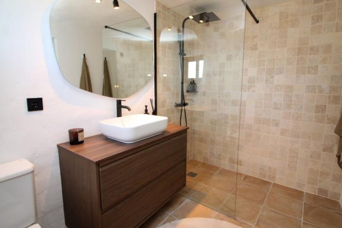 Image No.34-3 Bed Villa / Detached for sale