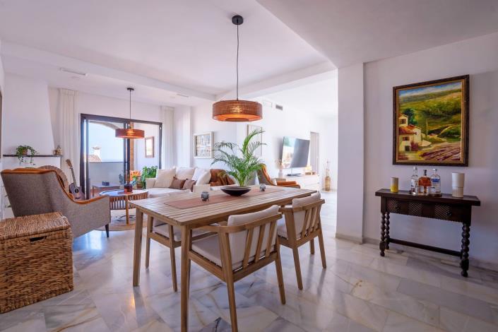 Image No.4-2 Bed Apartment for sale