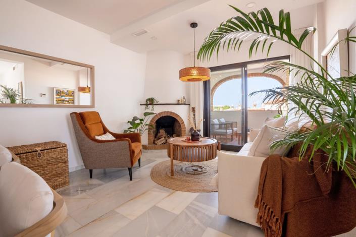 Image No.10-2 Bed Apartment for sale