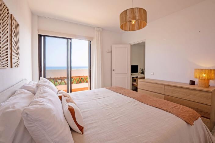 Image No.19-2 Bed Apartment for sale