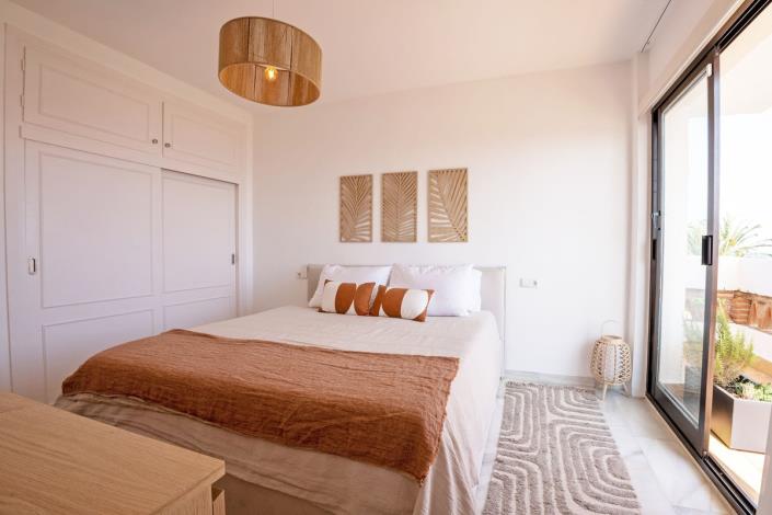 Image No.24-2 Bed Apartment for sale