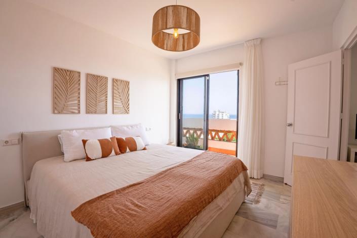 Image No.26-2 Bed Apartment for sale