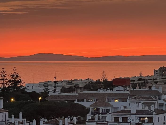 Image No.50-2 Bed Apartment for sale