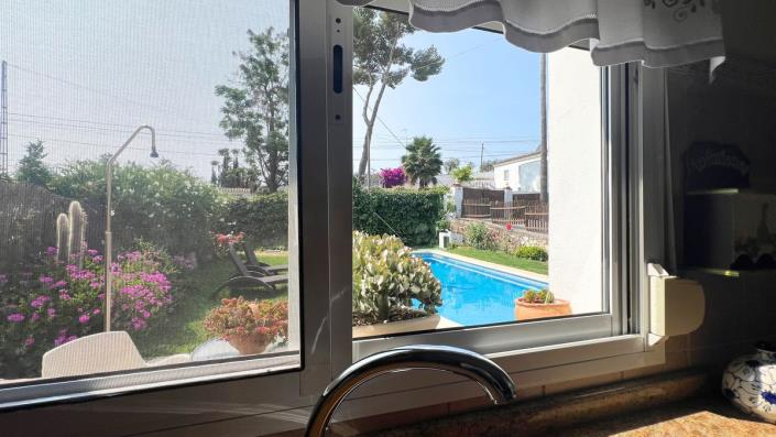 Image No.10-3 Bed Villa for sale