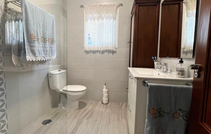 Image No.14-3 Bed Villa for sale