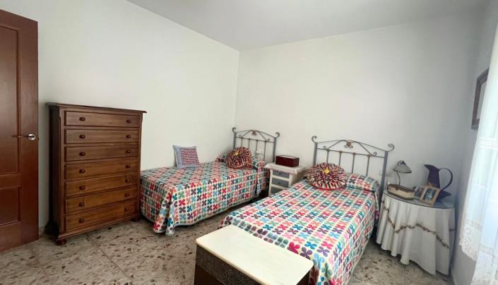 Image No.15-3 Bed Villa for sale