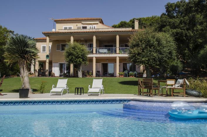 Image No.1-5 Bed House/Villa for sale