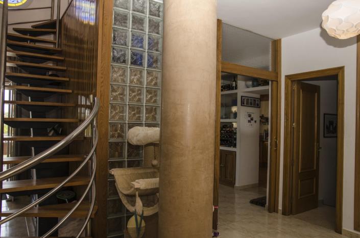 Image No.10-5 Bed House/Villa for sale