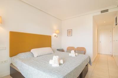 12-9d2414e6554ff283a7dbb3894364f2bd
