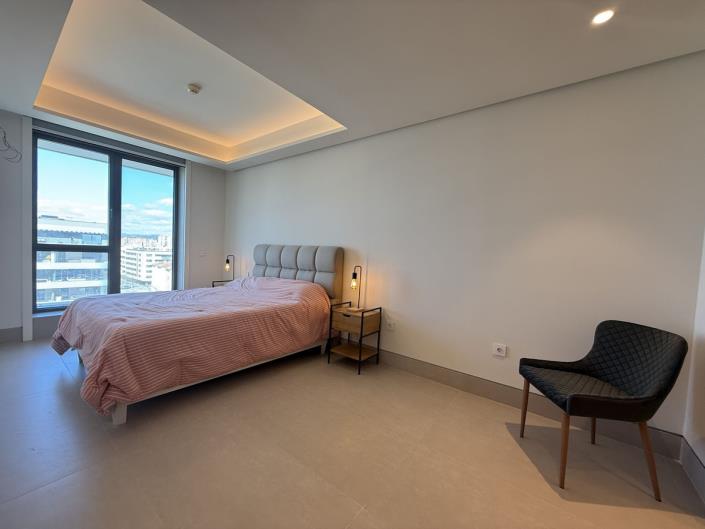 Image No.33-3 Bed Apartment for sale