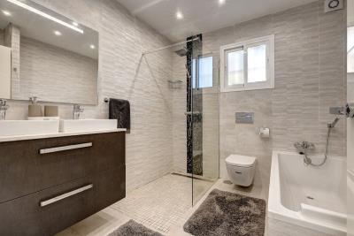 15-11d12f2f454f2f5e9b981fdd8b901d51