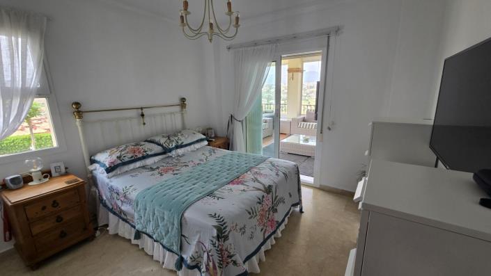 Image No.11-3 Bed Apartment for sale