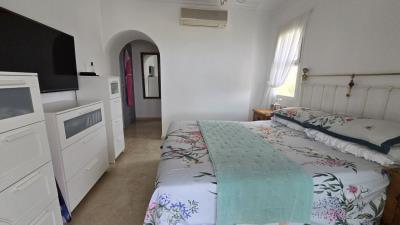 12-9d2414e6554ff283a7dbb3894364f2bd
