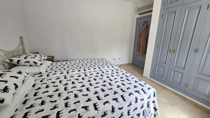 Image No.15-3 Bed Apartment for sale