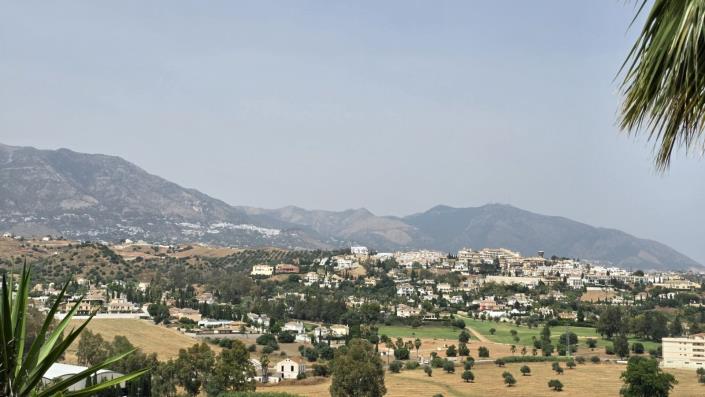 Image No.39-3 Bed Apartment for sale