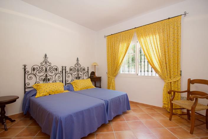 Image No.21-3 Bed Villa / Detached for sale