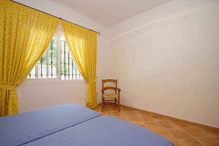 Image No.23-3 Bed Villa / Detached for sale