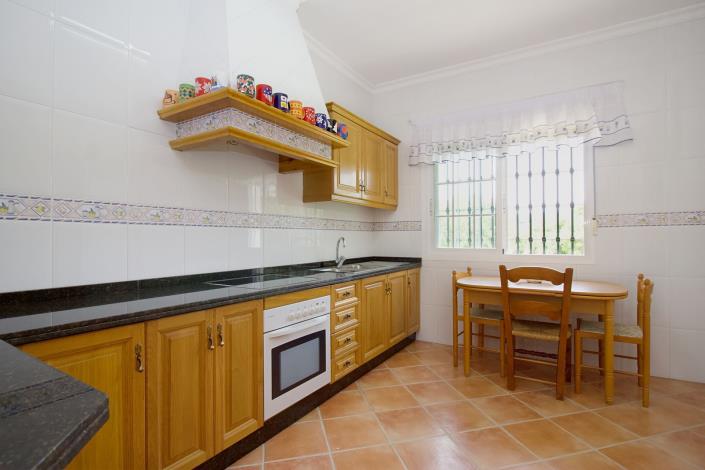 Image No.24-3 Bed Villa / Detached for sale