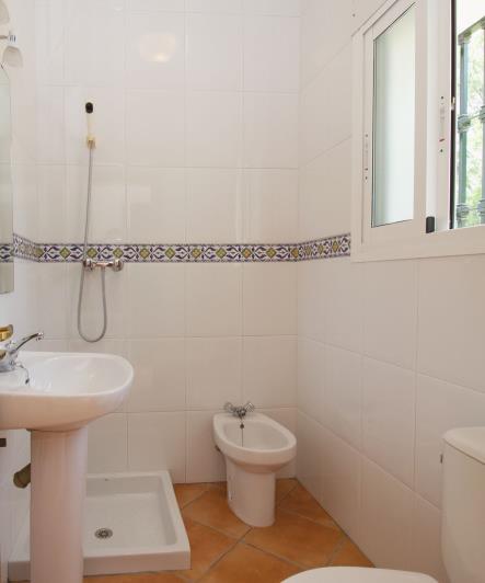 Image No.32-3 Bed Villa / Detached for sale