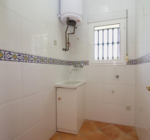 Image No.35-3 Bed Villa / Detached for sale