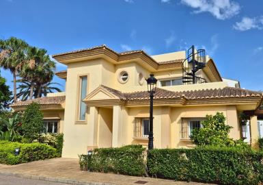 1 - San Roque, House