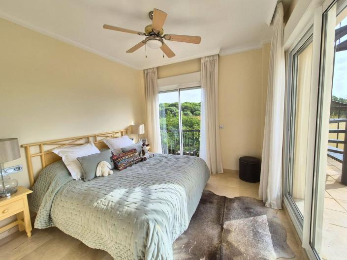 Image No.21-3 Bed House for sale