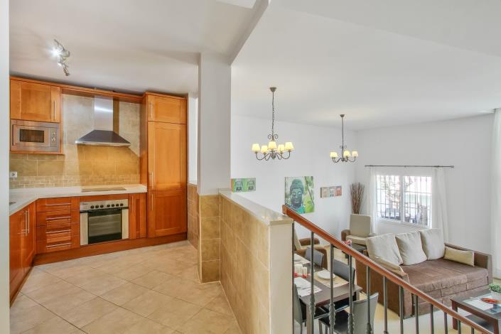 Image No.11-4 Bed Semi-Detached for sale